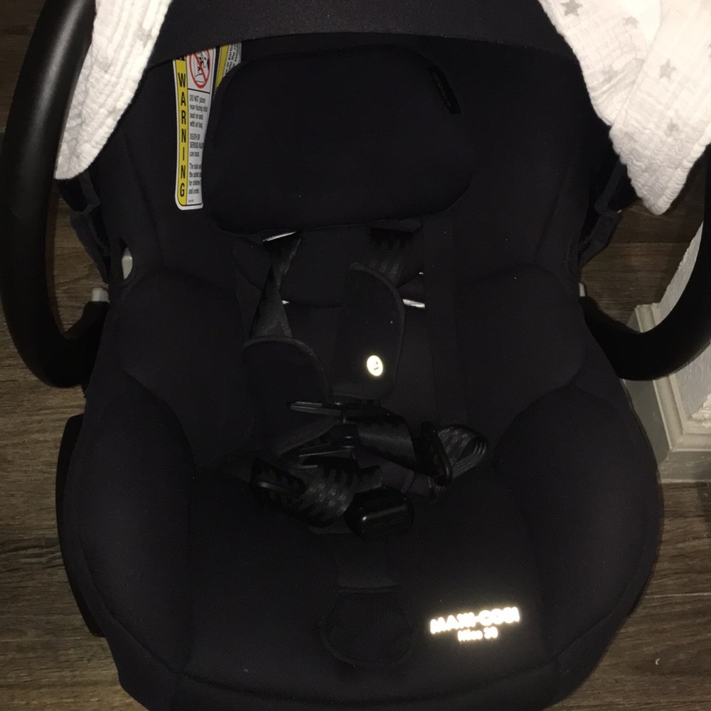 Maxi Cosi Mico 30 Infant Car Seat